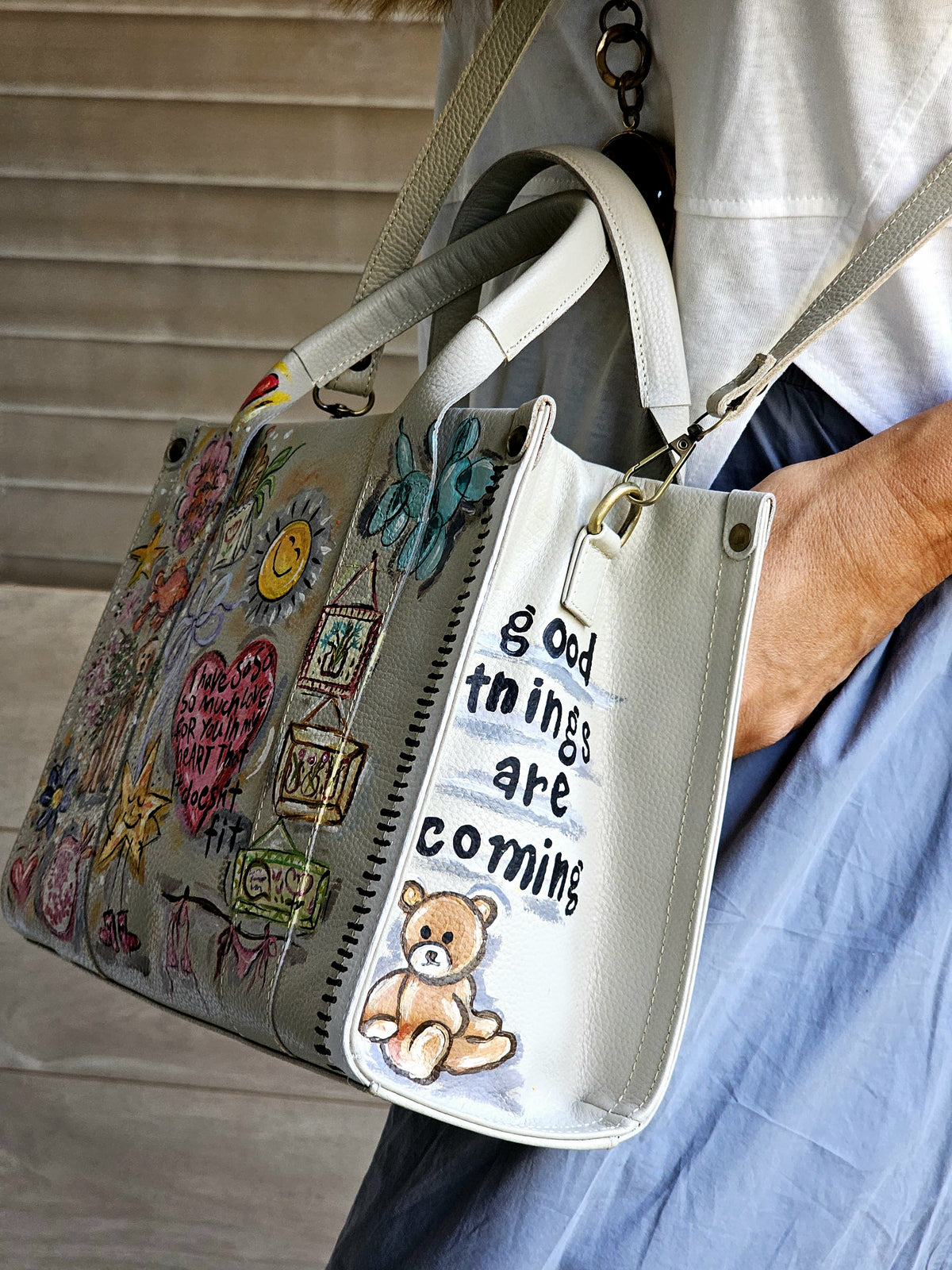 Medium Tote Bag X Happy Sketch