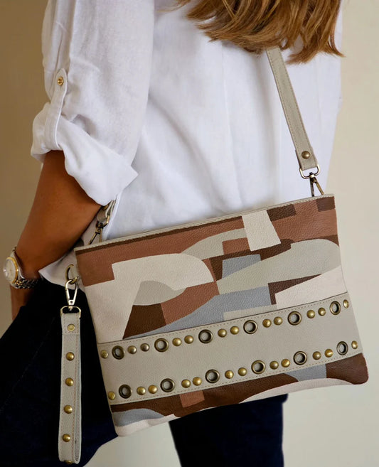 Studs Clutch Beige X Brown
