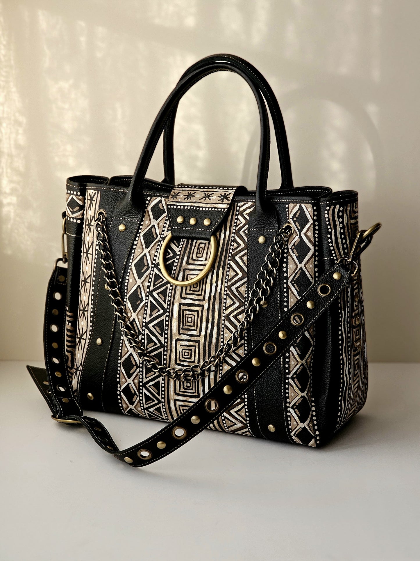 Leather Bag with Ring Black X Geometric