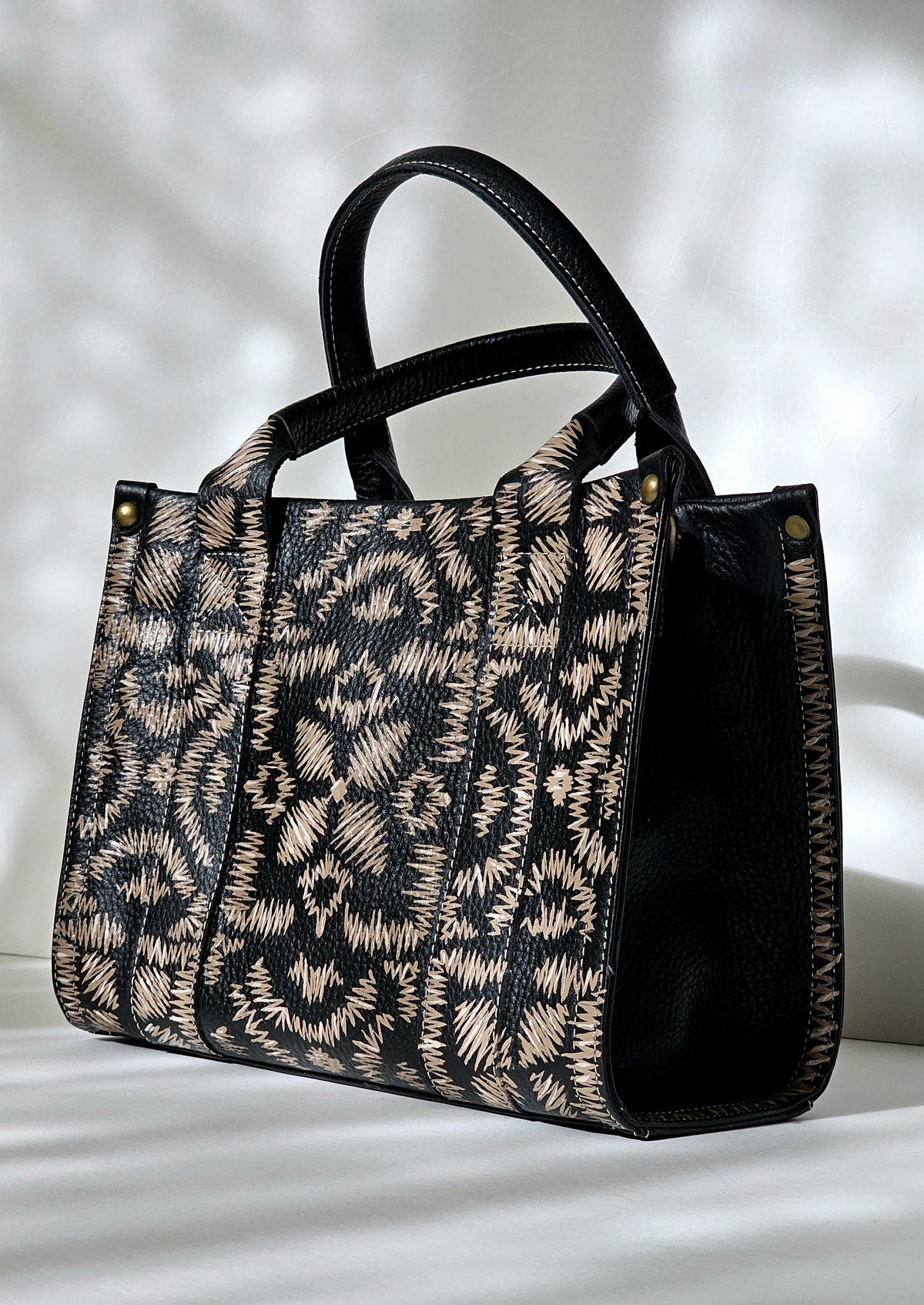 Medium Tote Bag X Wild Stitch