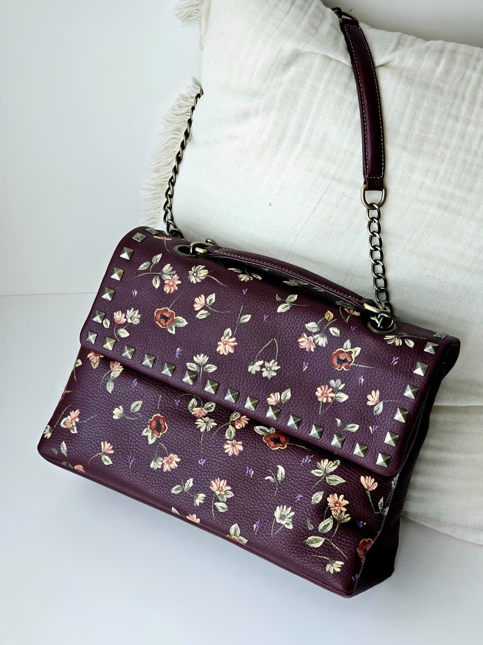 Rectangular Leather Bag X Floor Petals