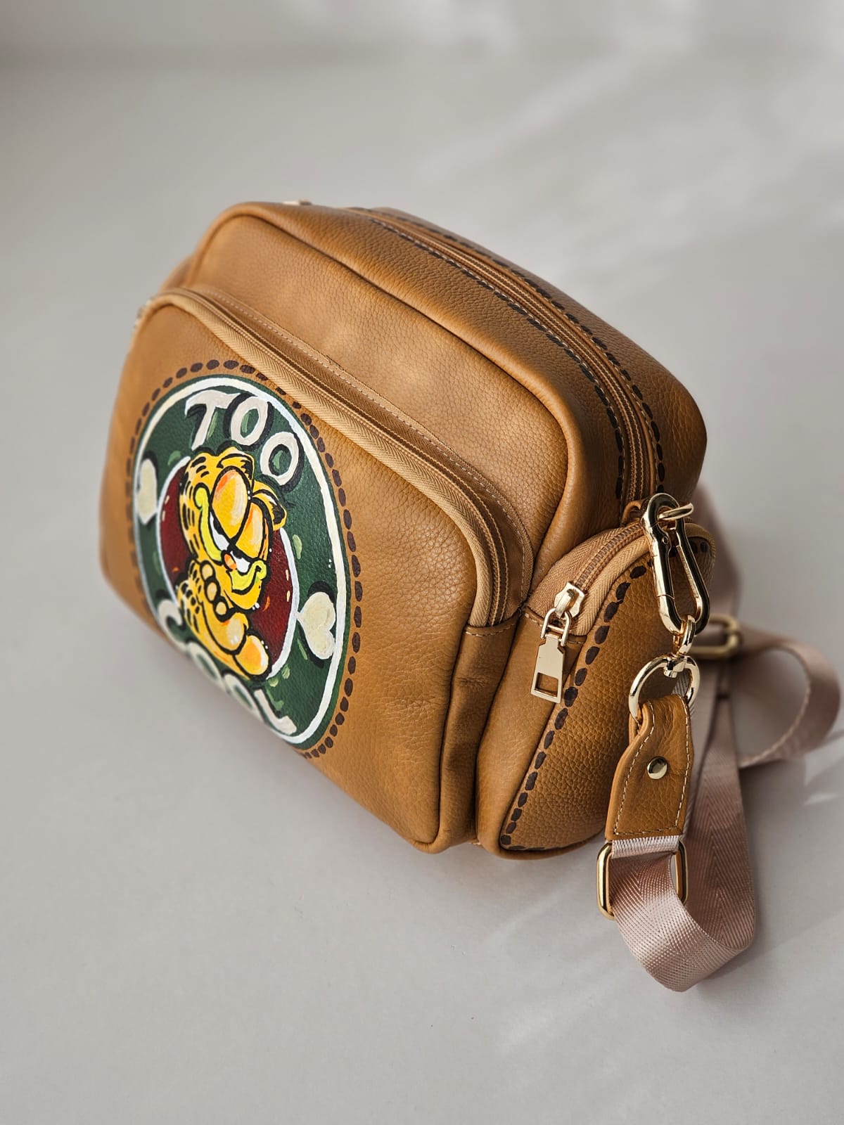 Leather Cross Bag X Garfield