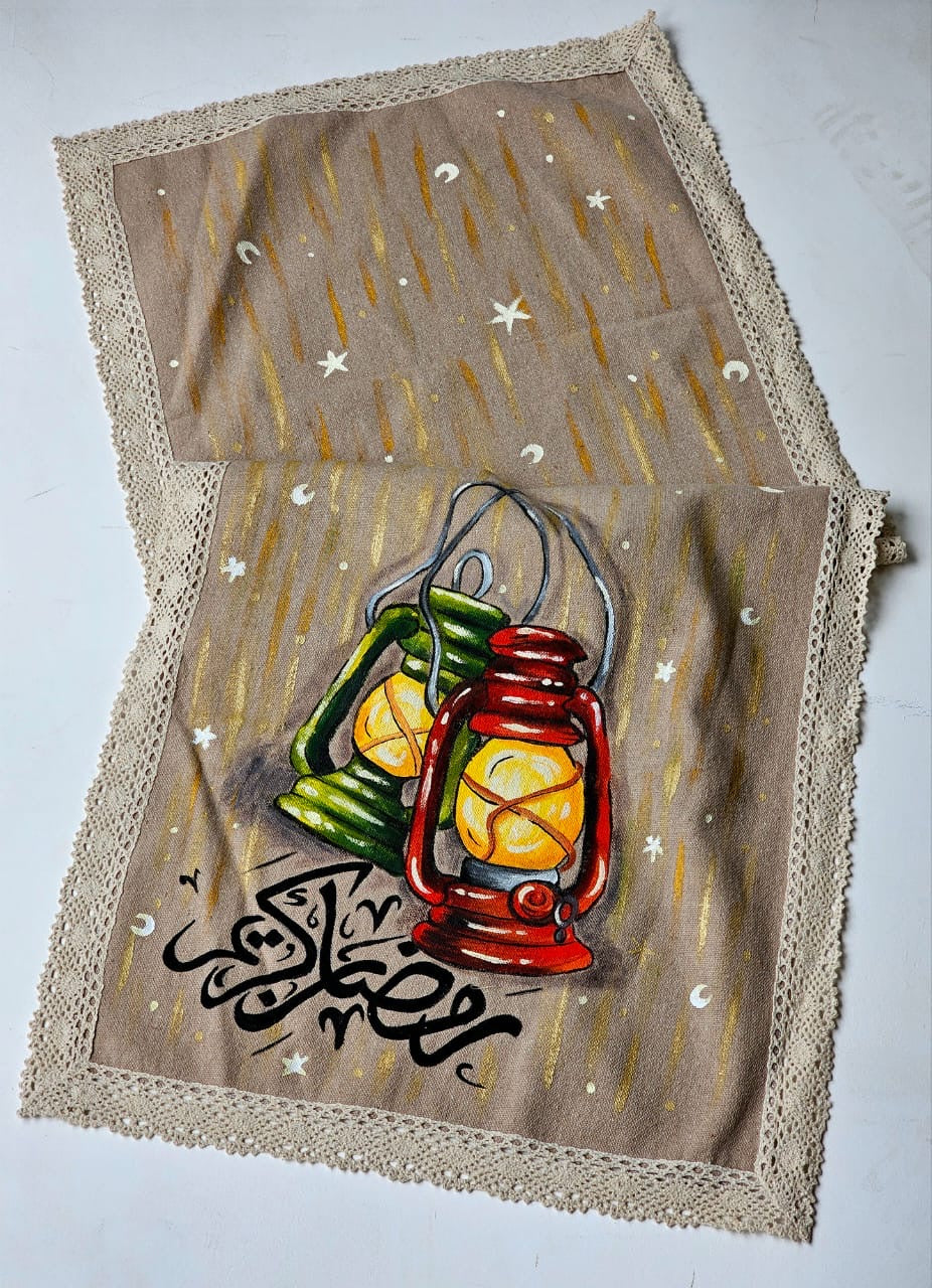 Runner X Twin Lanterns