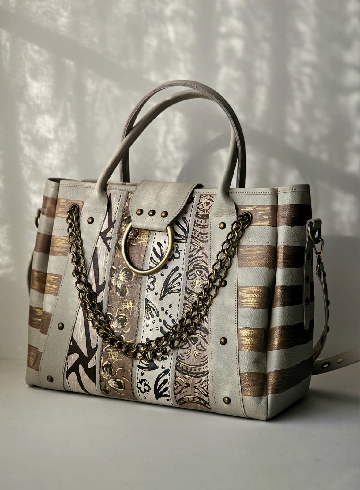 Leather Bag with Ring Beige Base X Golden