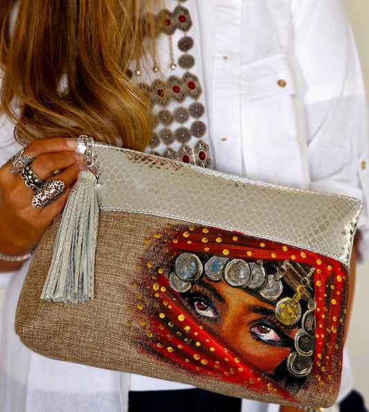 Painted Clutch Beige X Silver