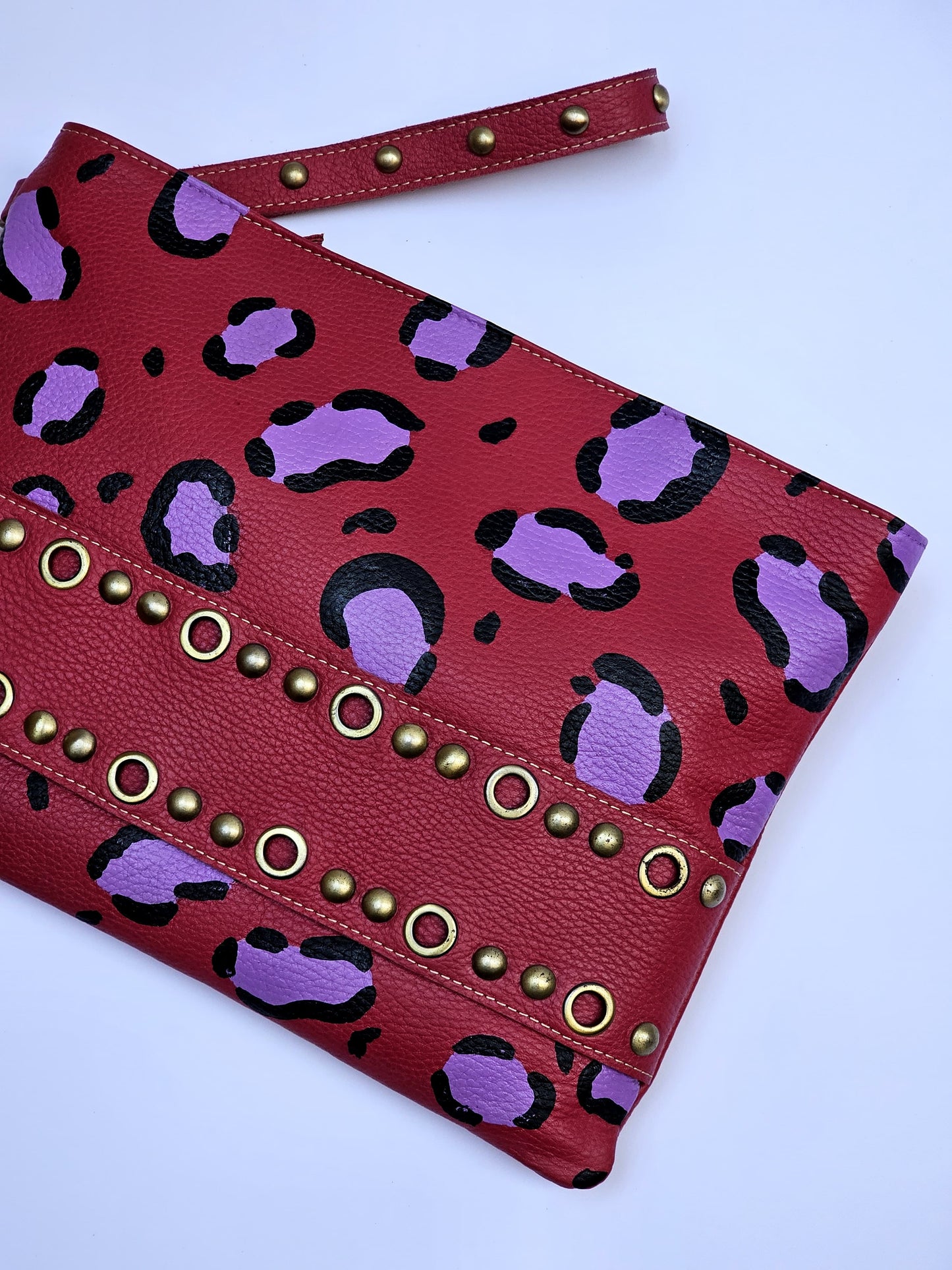 Studs Clutch X Red & Purple