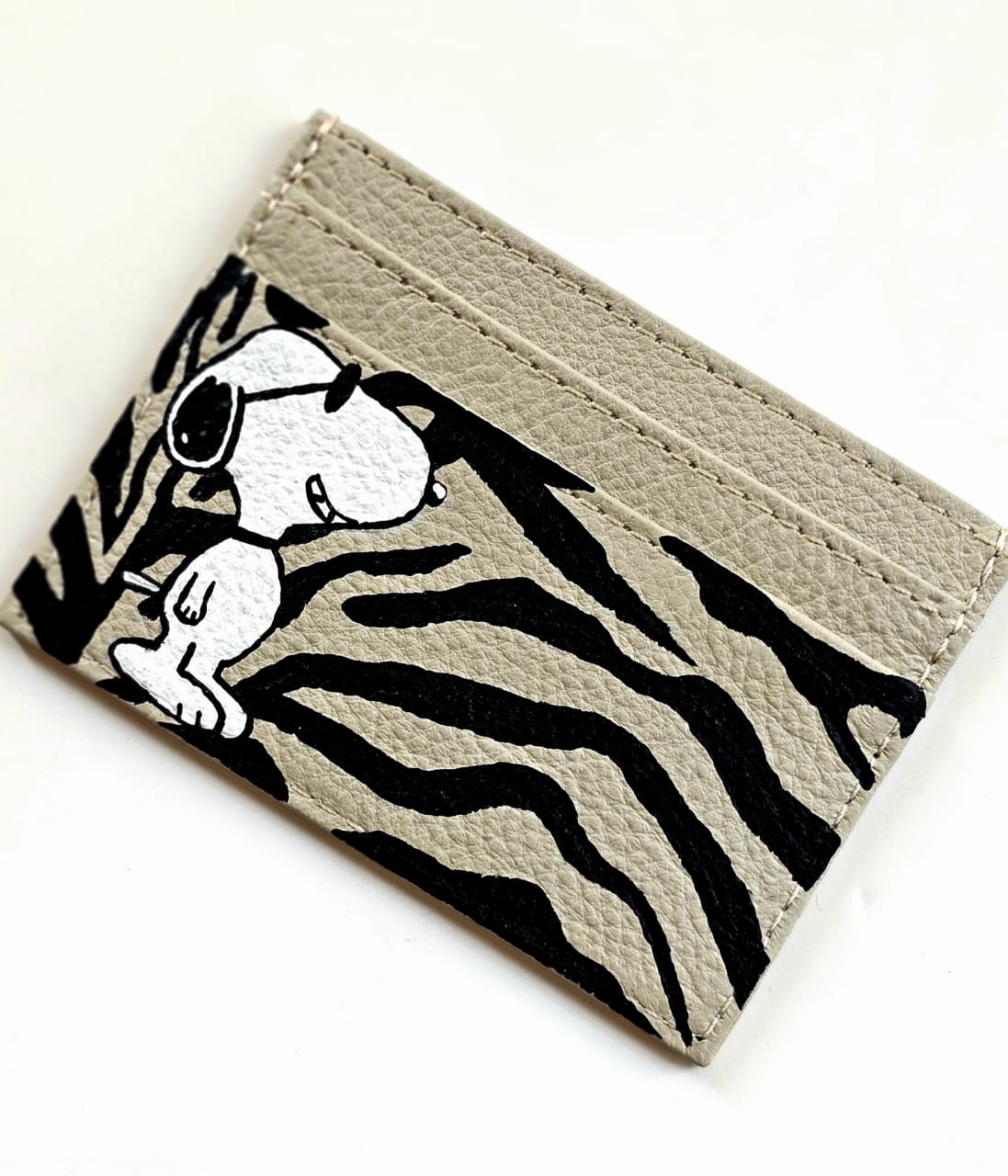 Card Holder Beige Base X Black Stripes