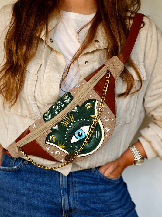 Fanny Pack Beige x Green Eye