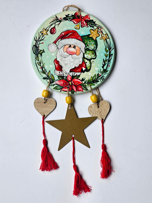 Wreath & Santa Wall Deco