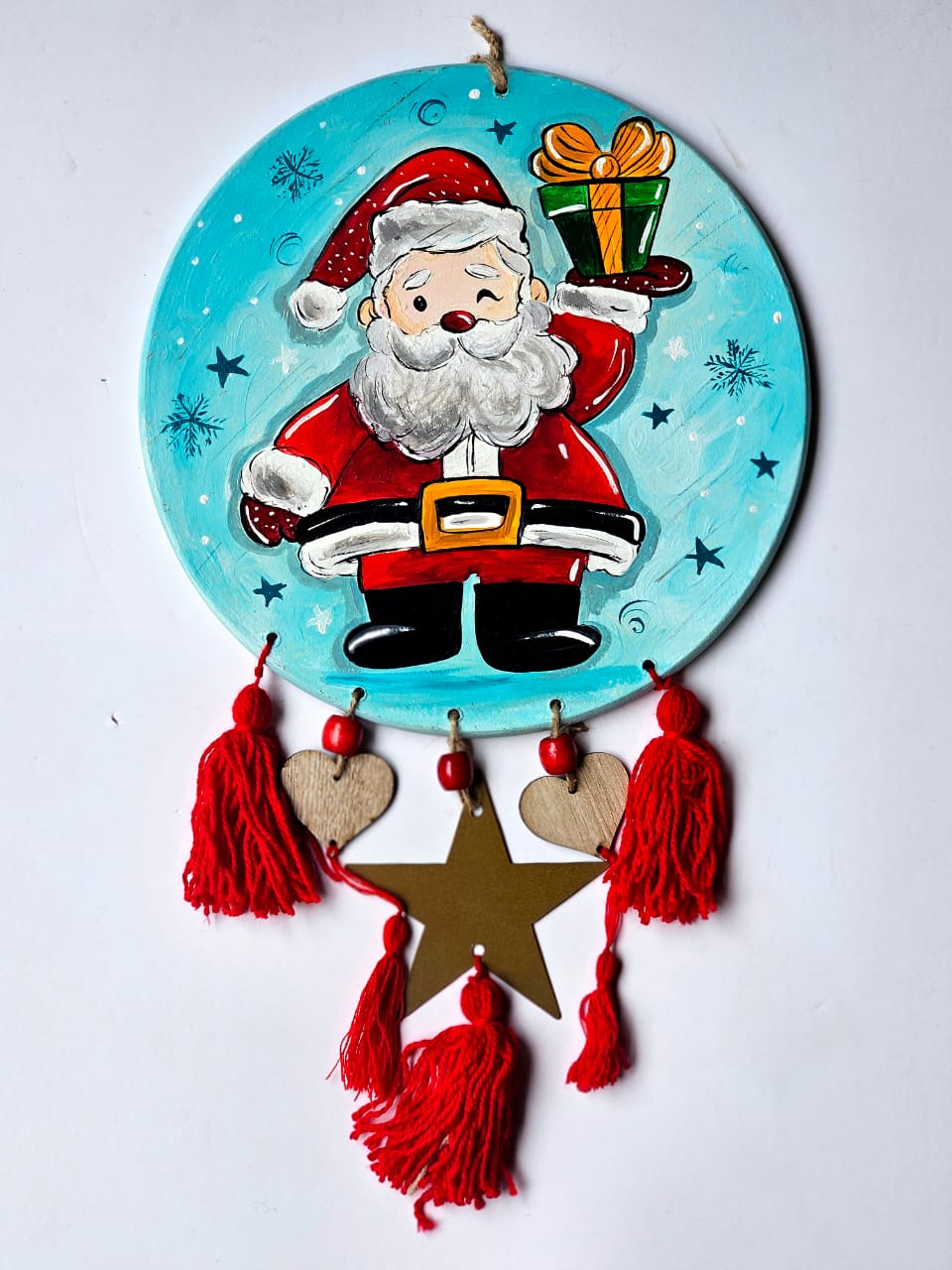 Santa’s Gift Wall Deco